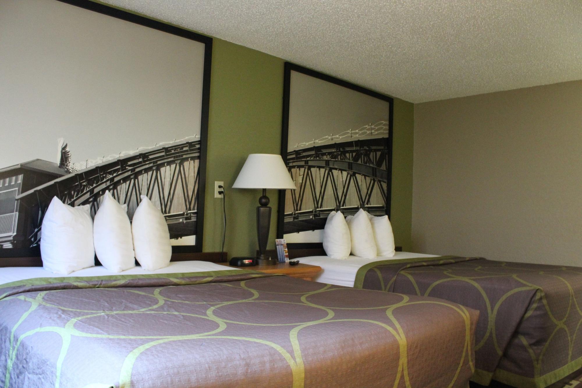 Super 8 by Wyndham Kearney Motel Bagian luar foto