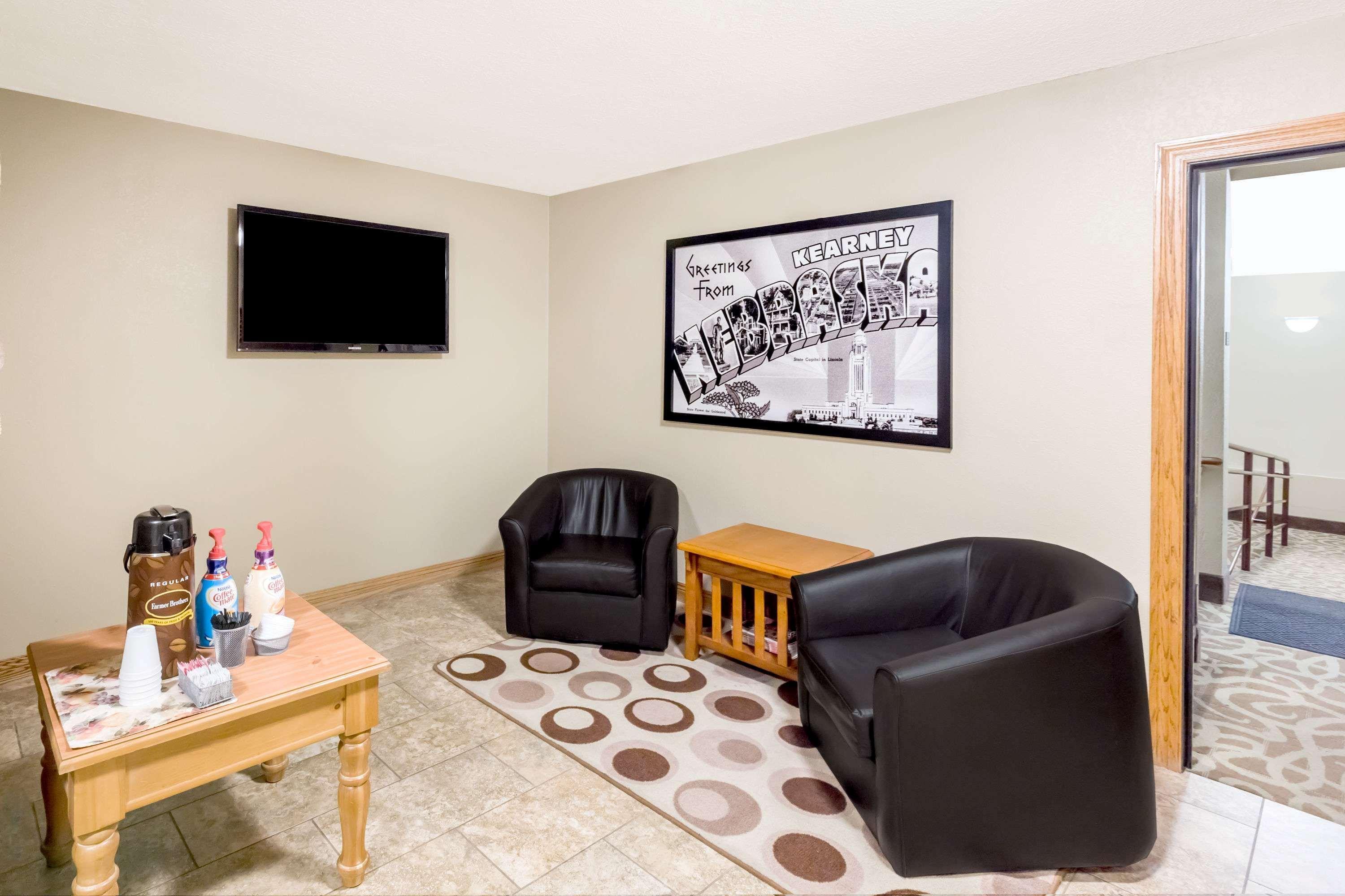 Super 8 by Wyndham Kearney Motel Bagian luar foto