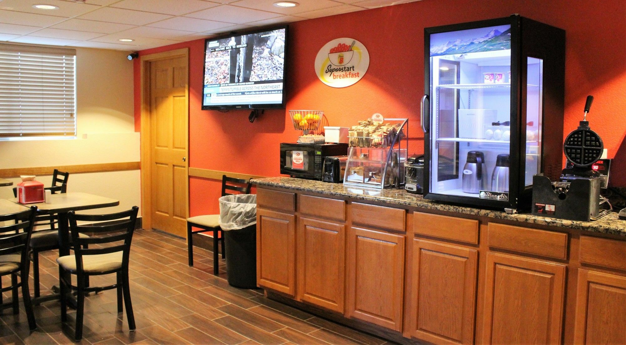 Super 8 by Wyndham Kearney Motel Bagian luar foto